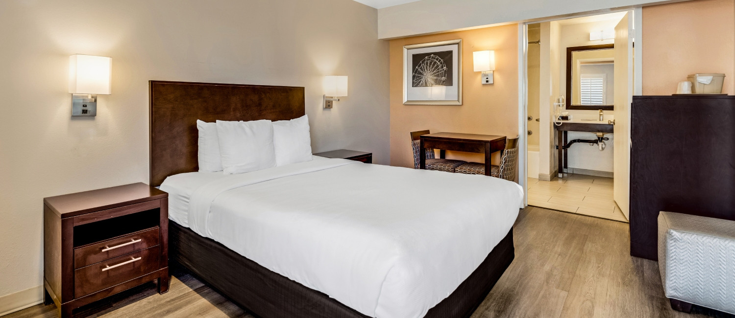 Find Your Perfect Stay In Our Cozy & Spacious Guest Rooms